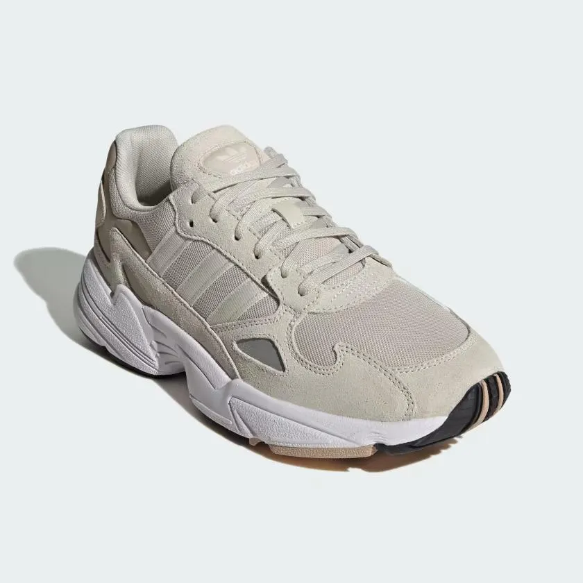 03308 Adidas Falcon W