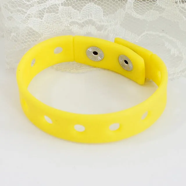 1PCS Random Color Silicone Bracelet Wristbands 19.5CM With Shoe Croc Buckle PVC Shoe Accessories Shoes charms Kid birthday Gifts