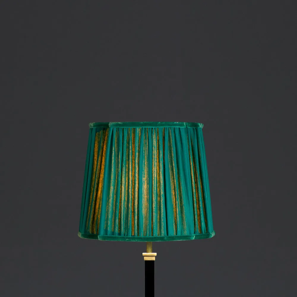 25cm fluted fancy shade in emerald silk with velvet tape