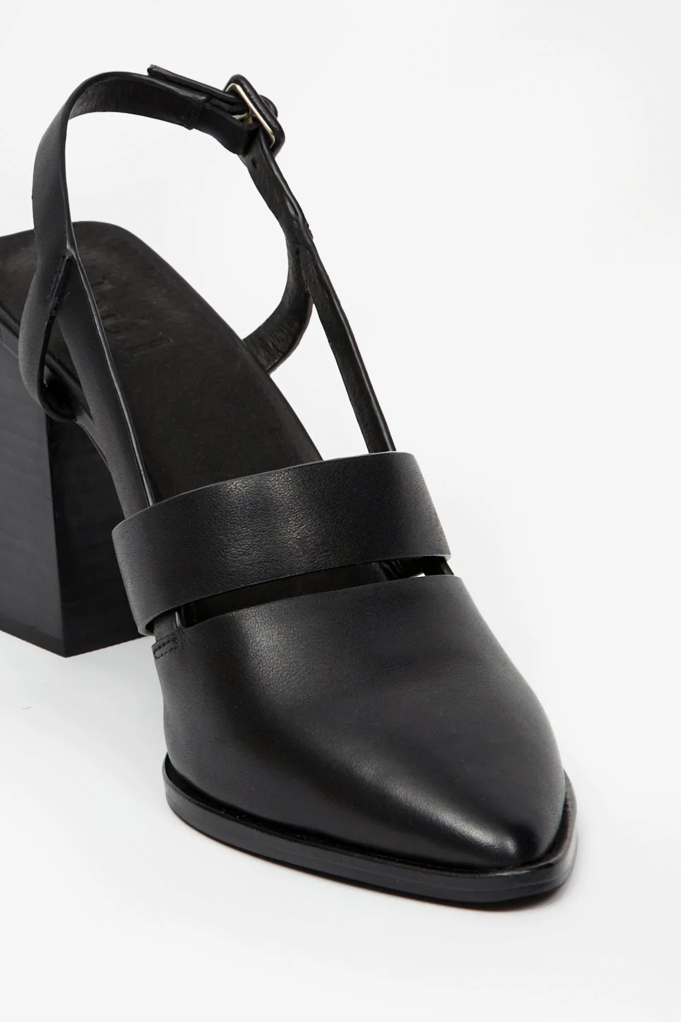 Bitna Heel Black