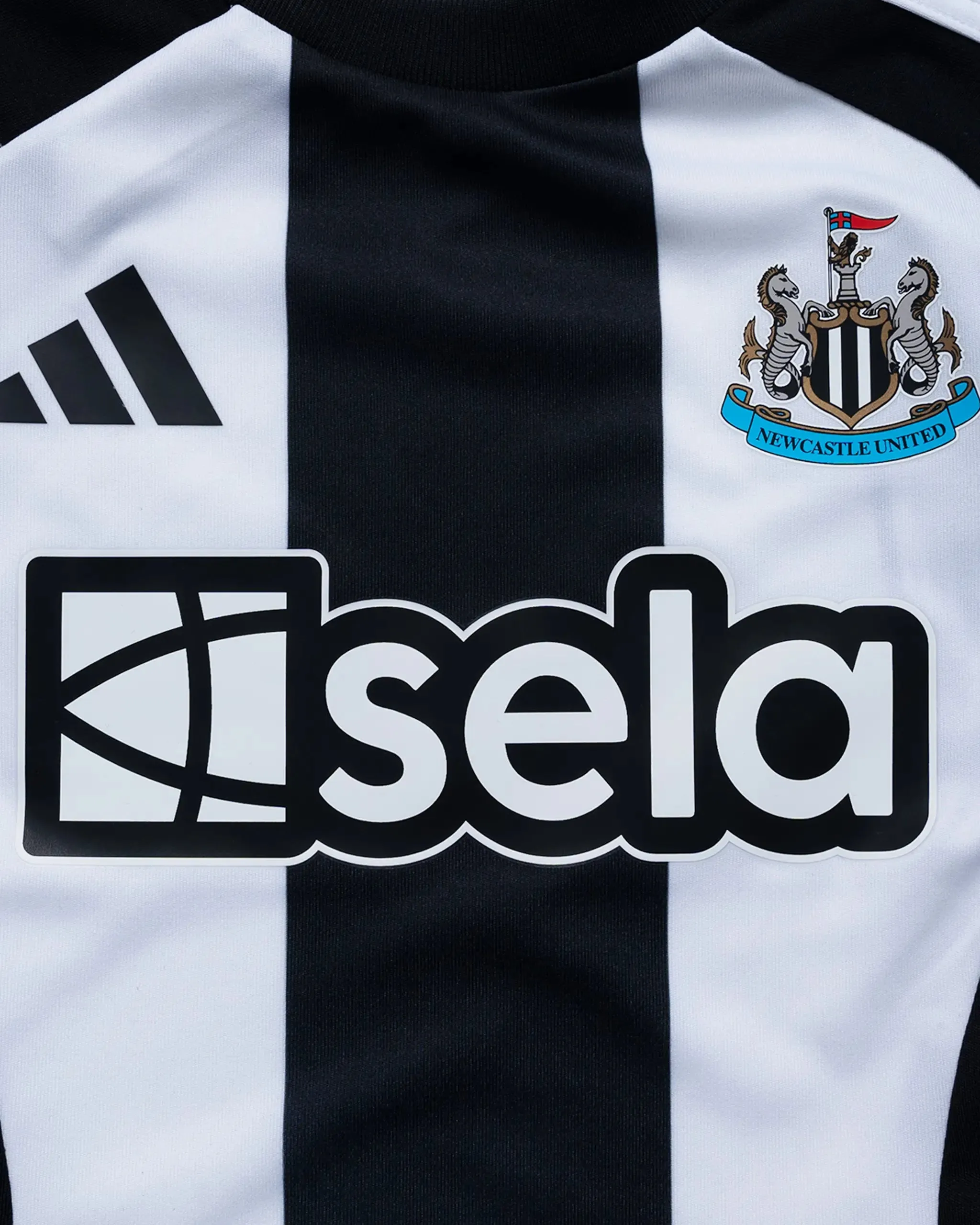 Newcastle United adidas 24/25 Home Baby Kit